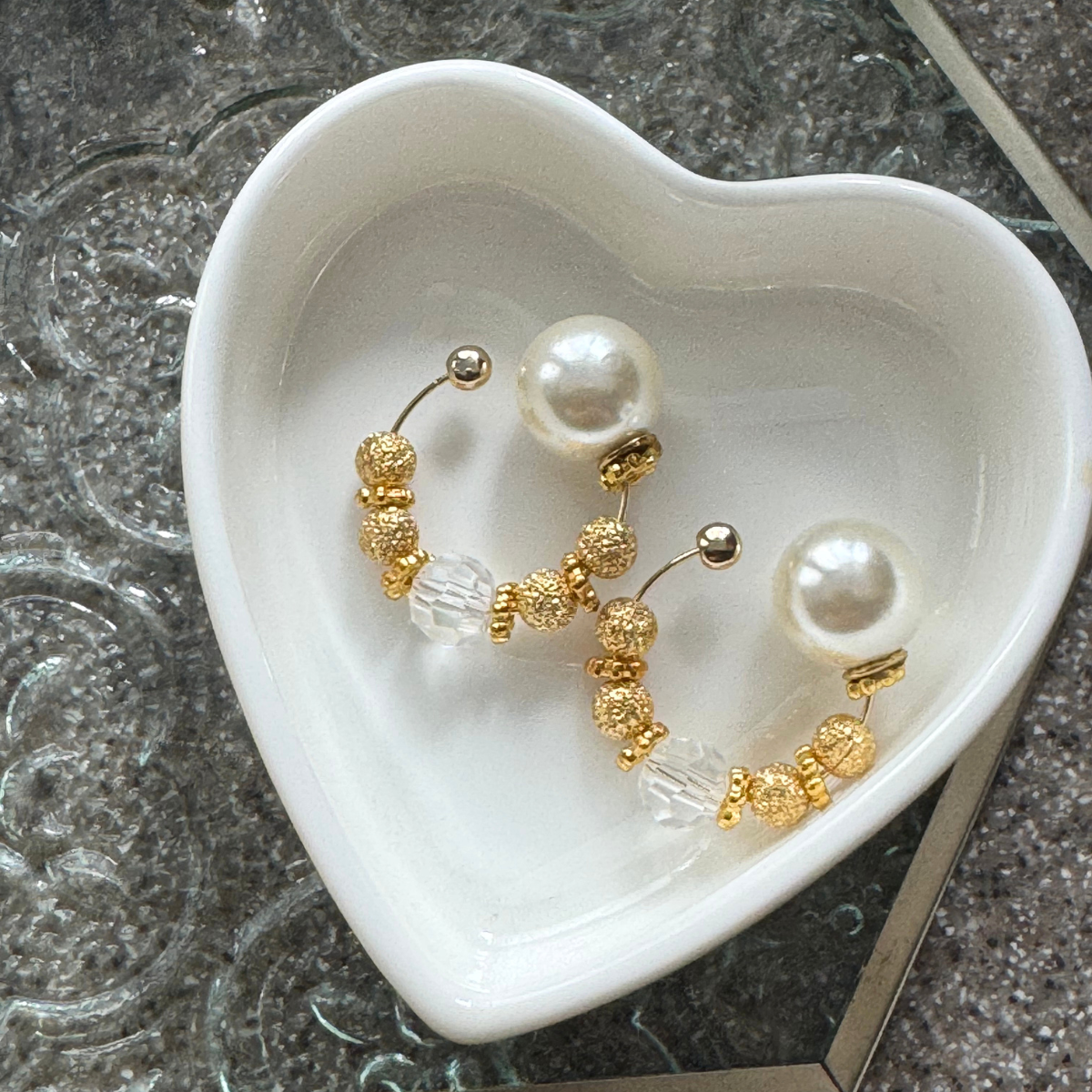 ちゃんと可愛い大人のきらきら【中央に透明ガラスビーズ】|さとう式リンパケア ビューティーカフ